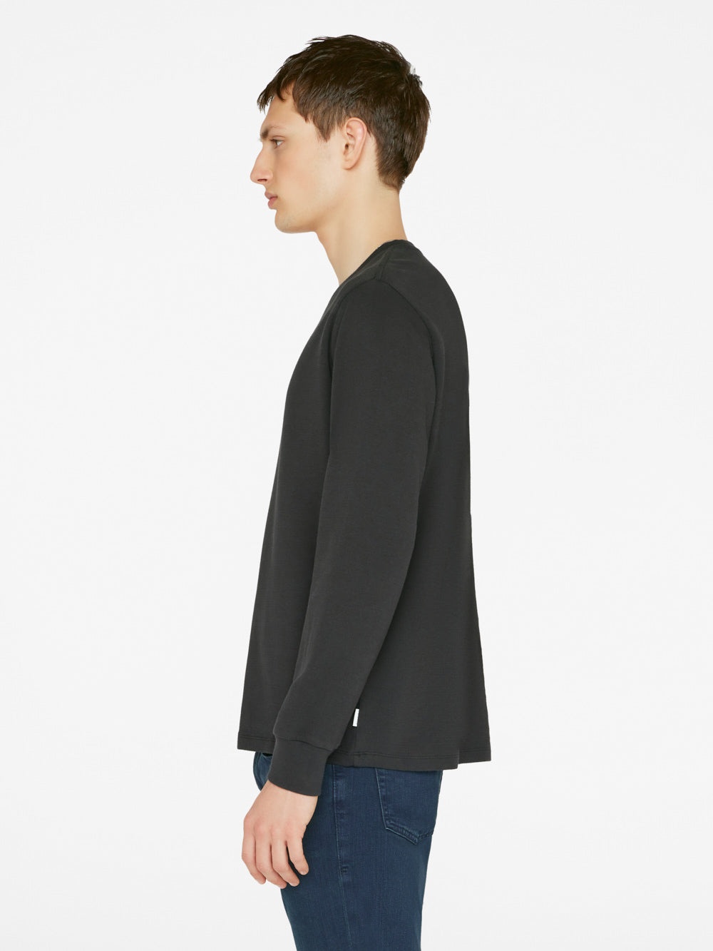 Duo Fold Long Sleeve Crew in Noir - 6