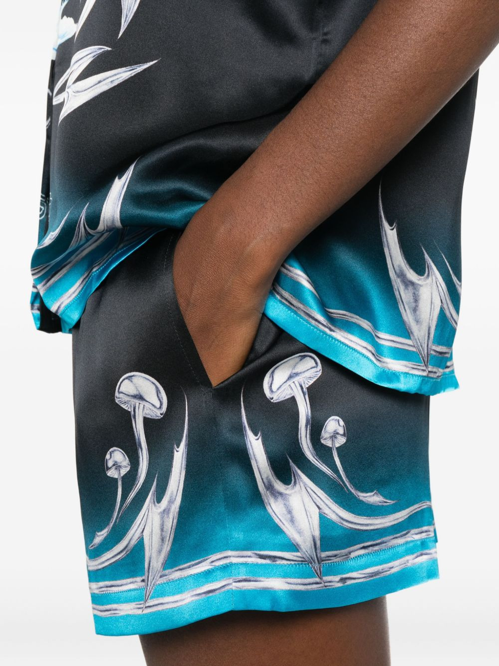 mushroom-print elastic-waist shorts - 5
