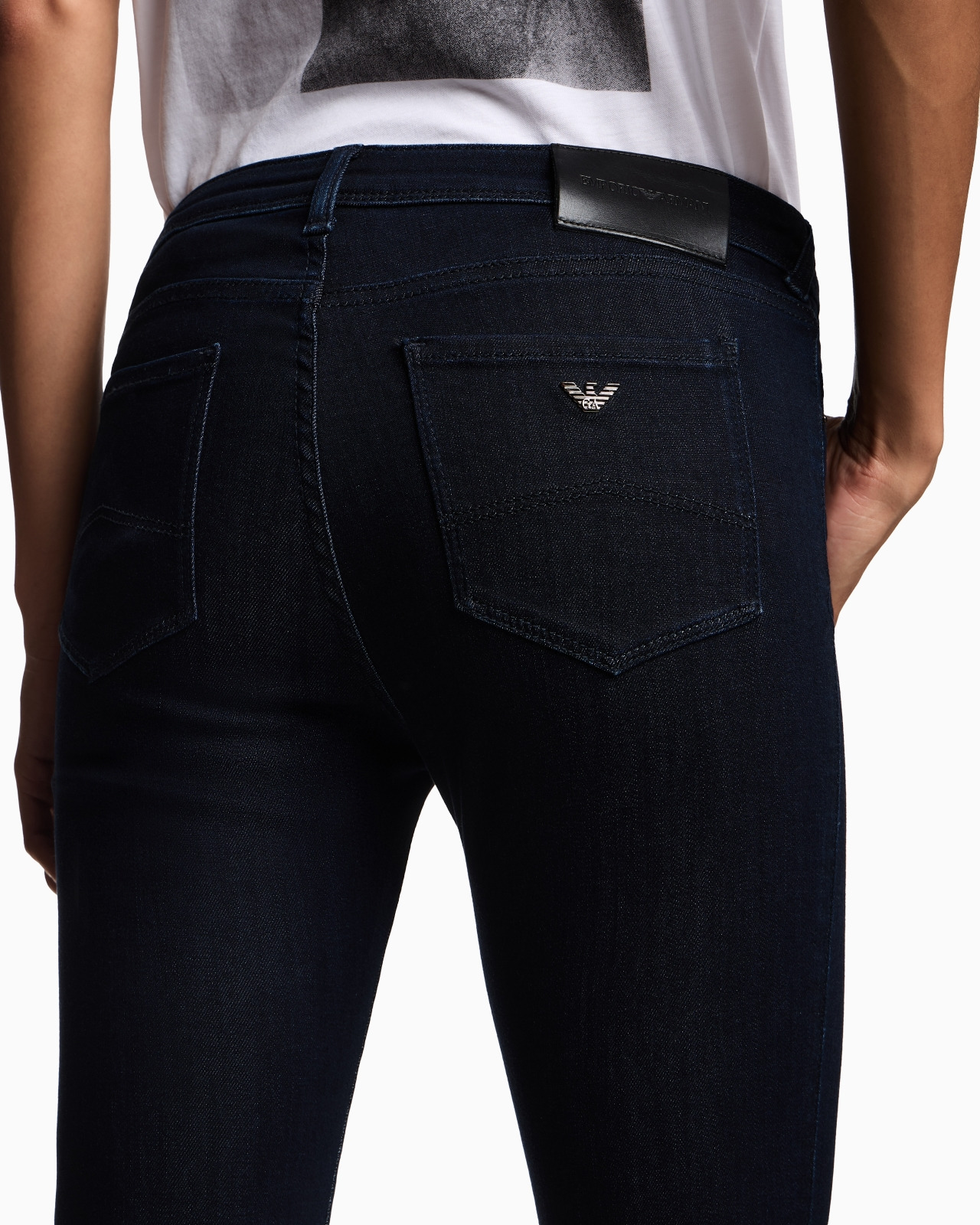 J28 High-waisted super-skinny leg jeans in a viscose-blend denim - 5