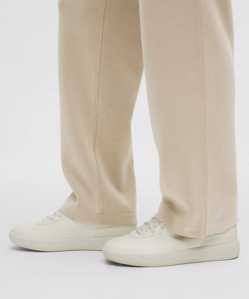 Softstreme High-Rise Straight-Leg Pant *Regular 6