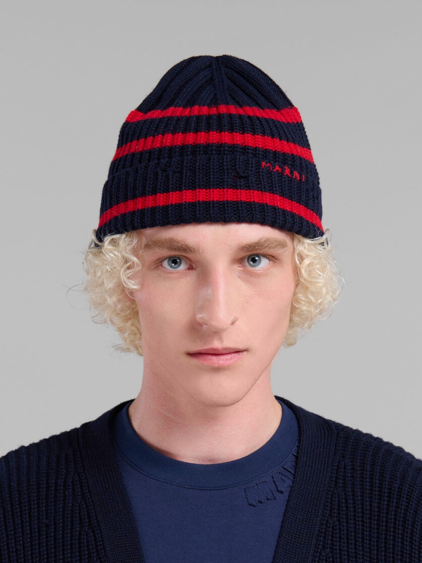 NAVY RIBBED WOOL BEANIE WITH SAILOR STRIPES - 2