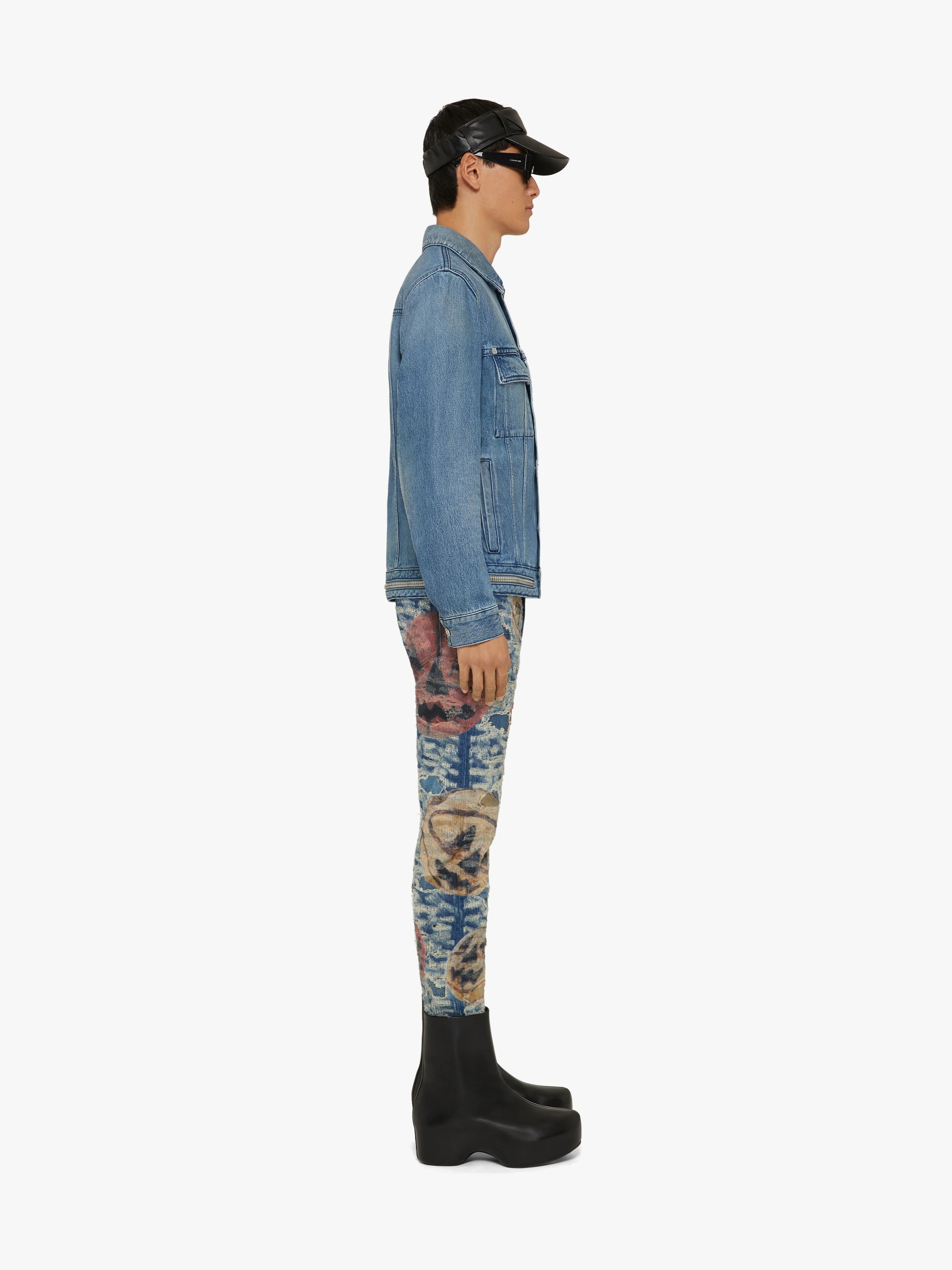 SLIM FIT JEANS IN DESTROYED DENIM WITH CERAMICS PRINTS - 3