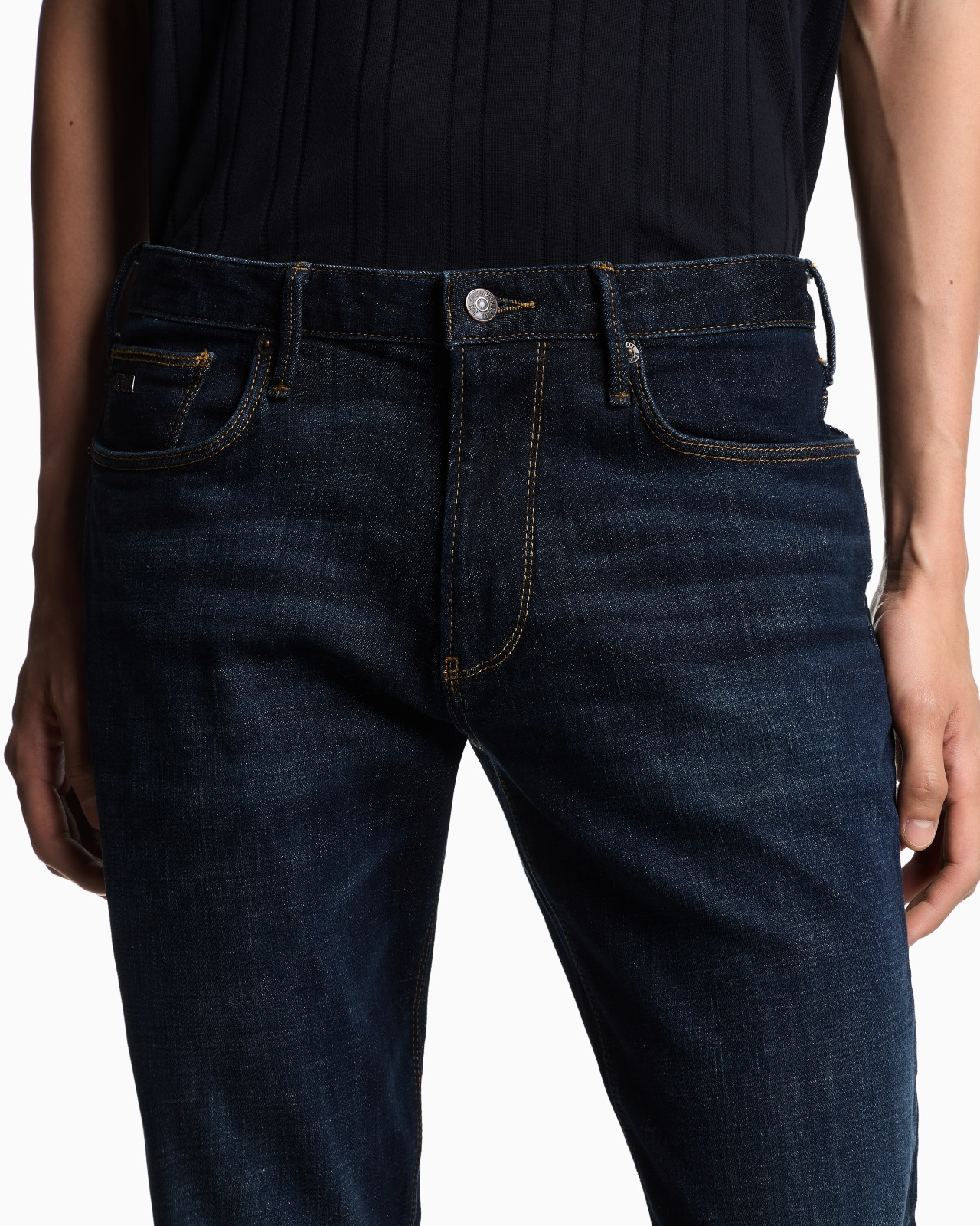 J06 SLIM-FIT, WASHED DENIM JEANS - 5