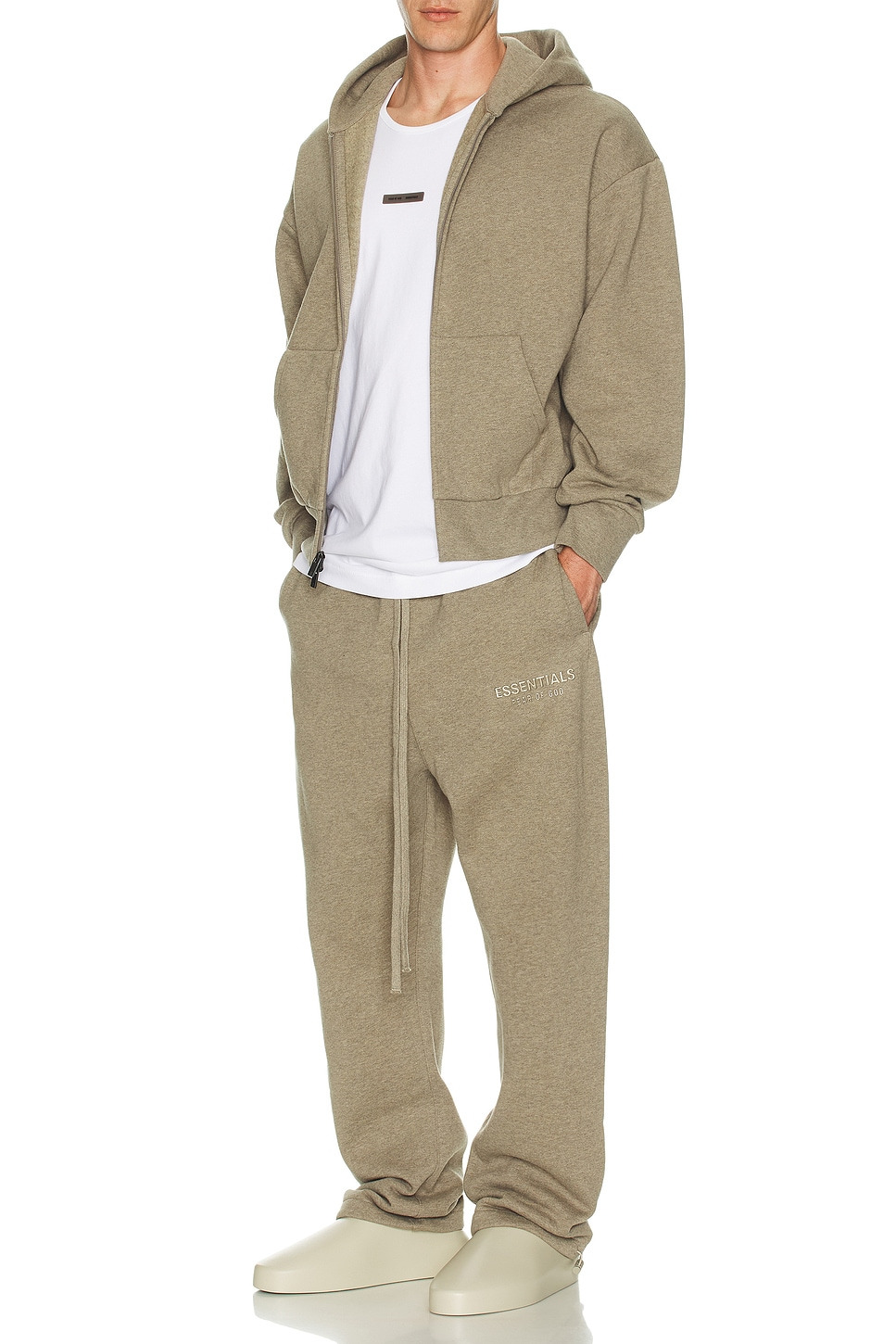 Relaxed Fleece Sweatpant - 6