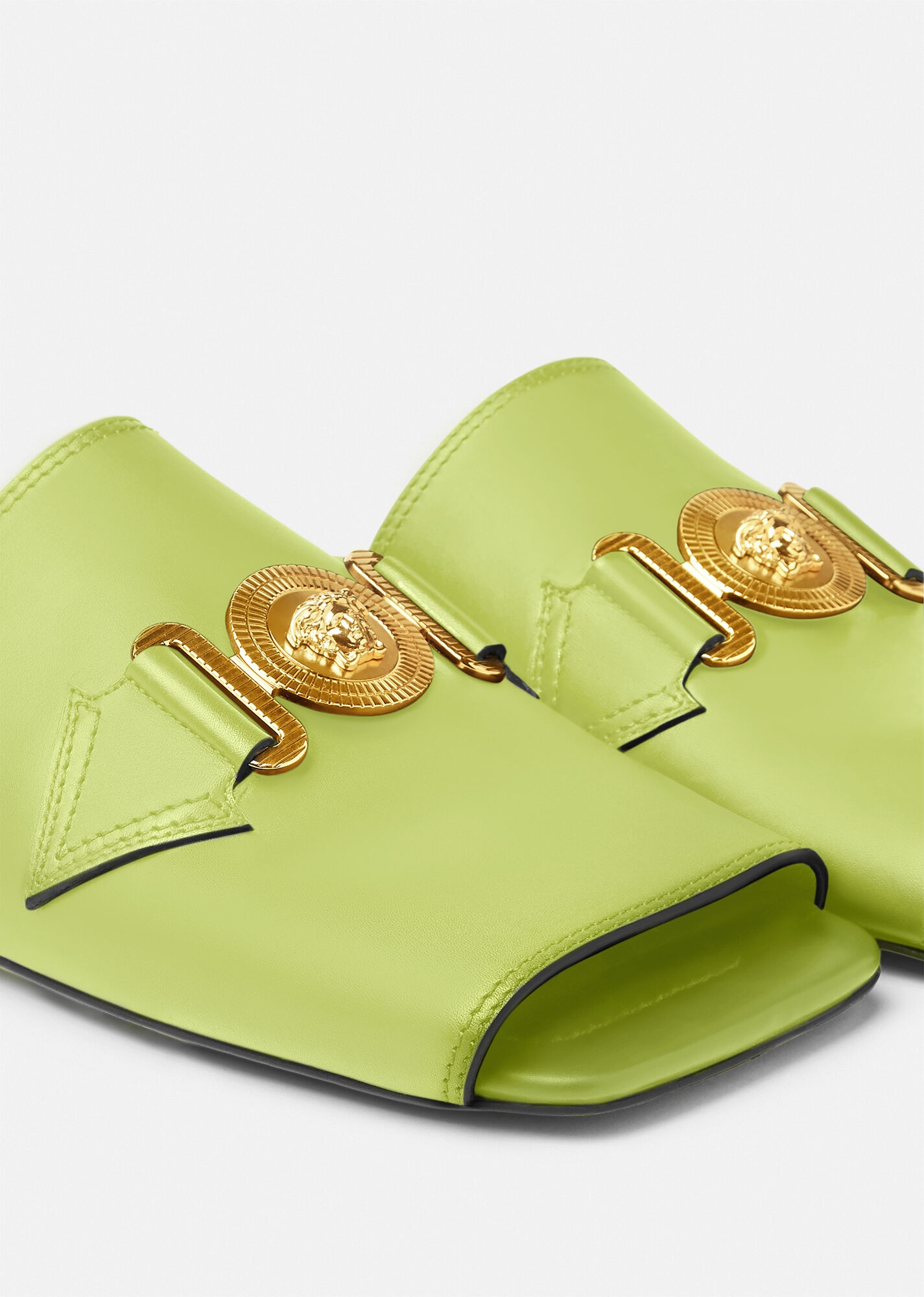 Medusa Biggie Flat Mules - 2