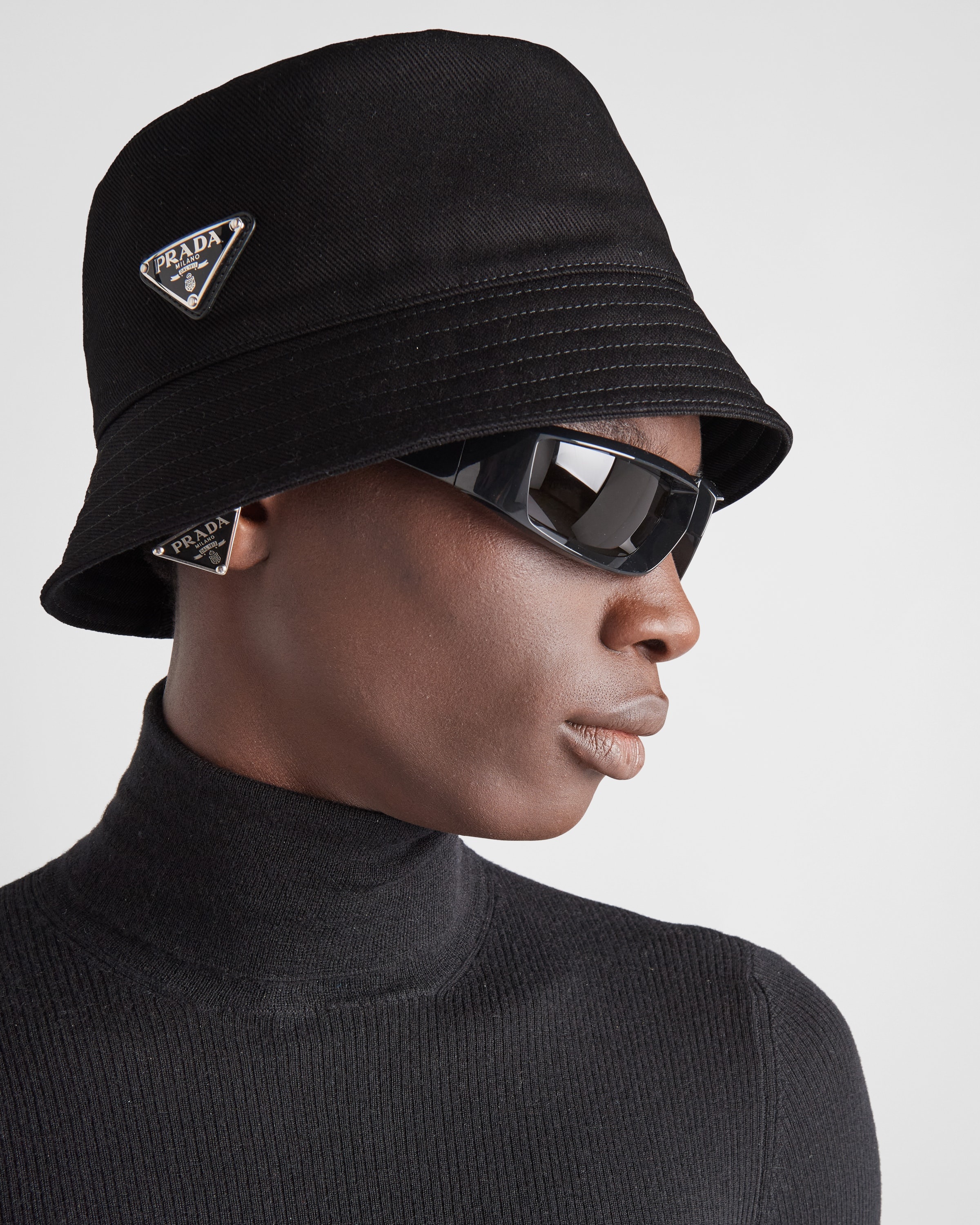 ★送料・関税込★PRADA★PRADA リナイロン bucket hat★ Prada Re-Nylon bucket hat Black ref.266408 - Joli Closet