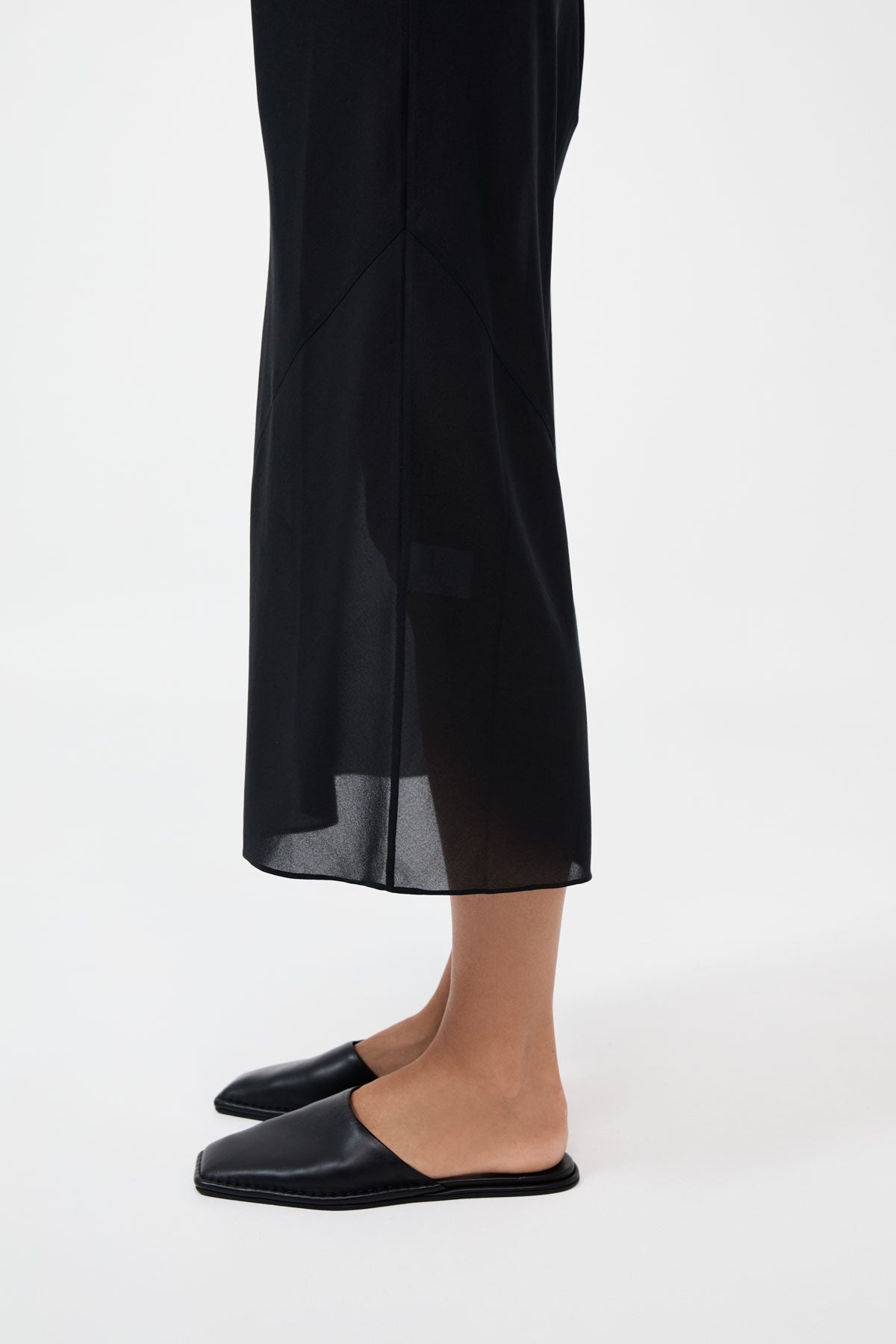 Soft Square Toe Flat - Black - 4