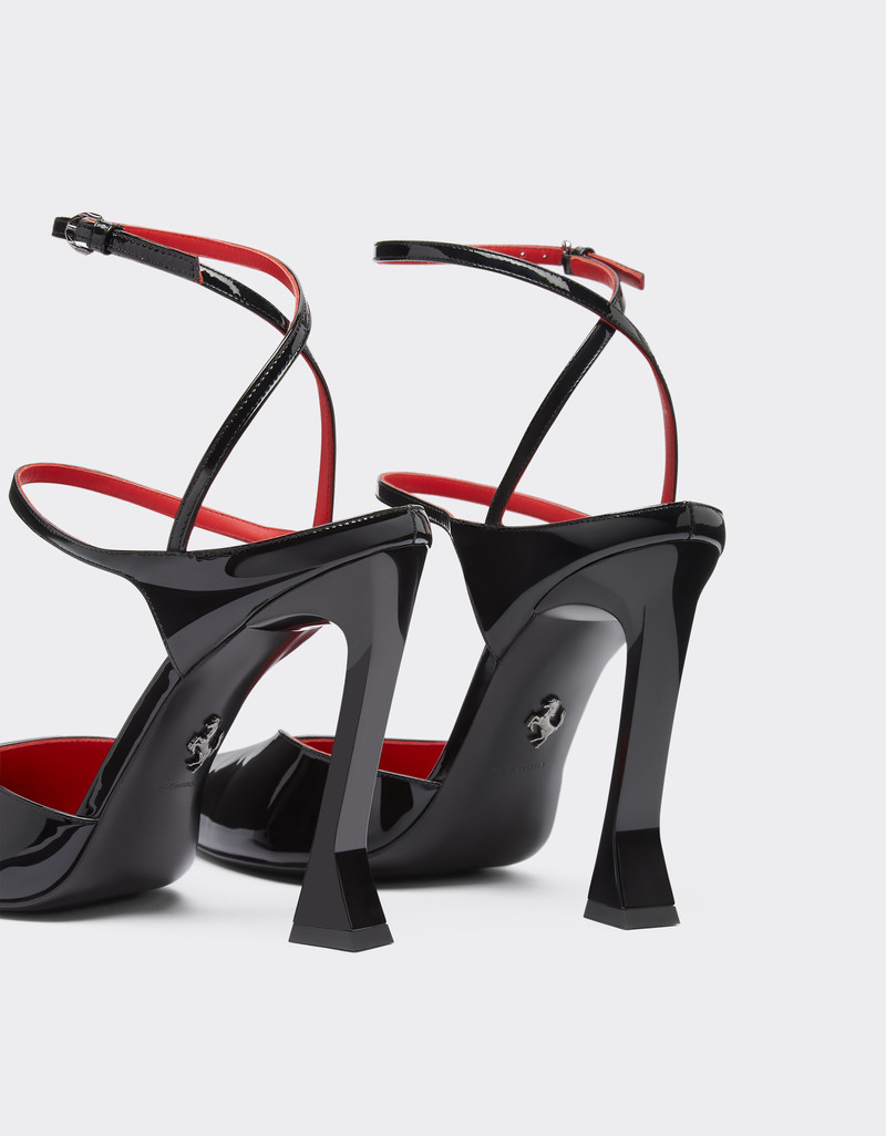 Pump shoe in coated leather 5