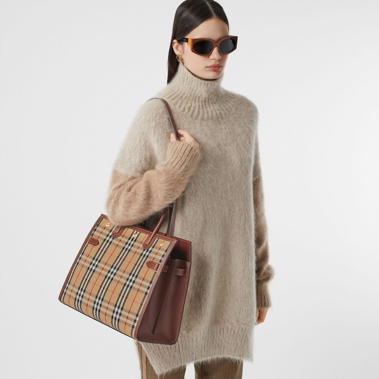 Medium Vintage Check Two-handle Title Bag - 9