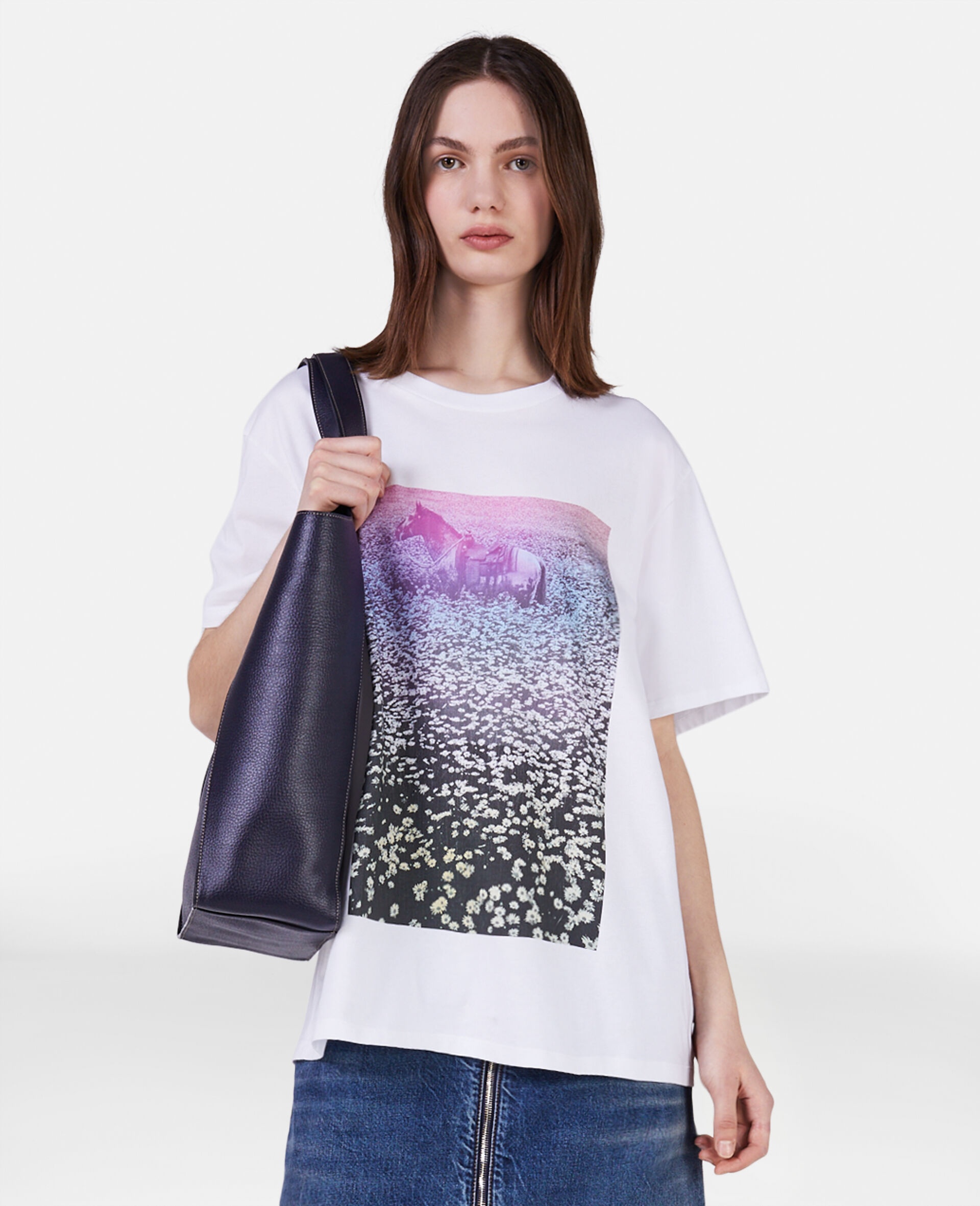 Lucky Spot in Daisy Field T-Shirt - 4