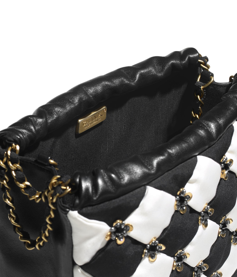 CHANEL Small Shopping Bag outlook