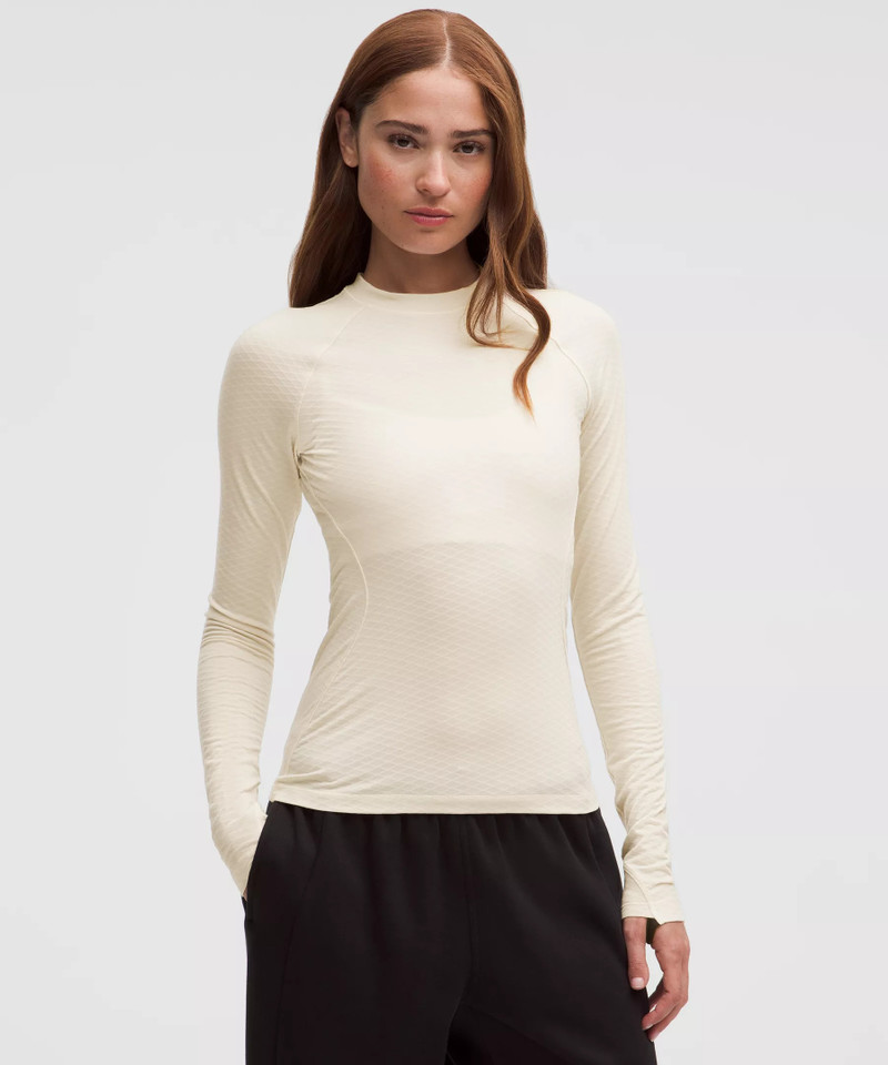 Diamond-Texture Wool-Blend Crewneck Base Layer 1