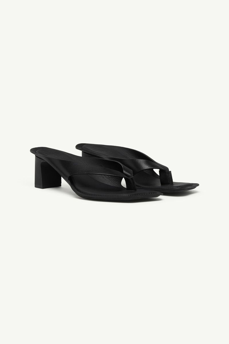 MM6 Maison Margiela Anatomic leather flip flop mules outlook