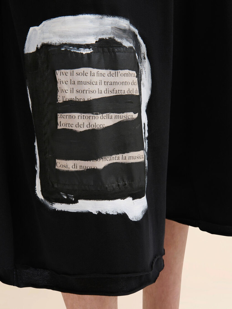 BLACK COTTON 3/4 TROUSERS WITH PRINTED QUOTES 4