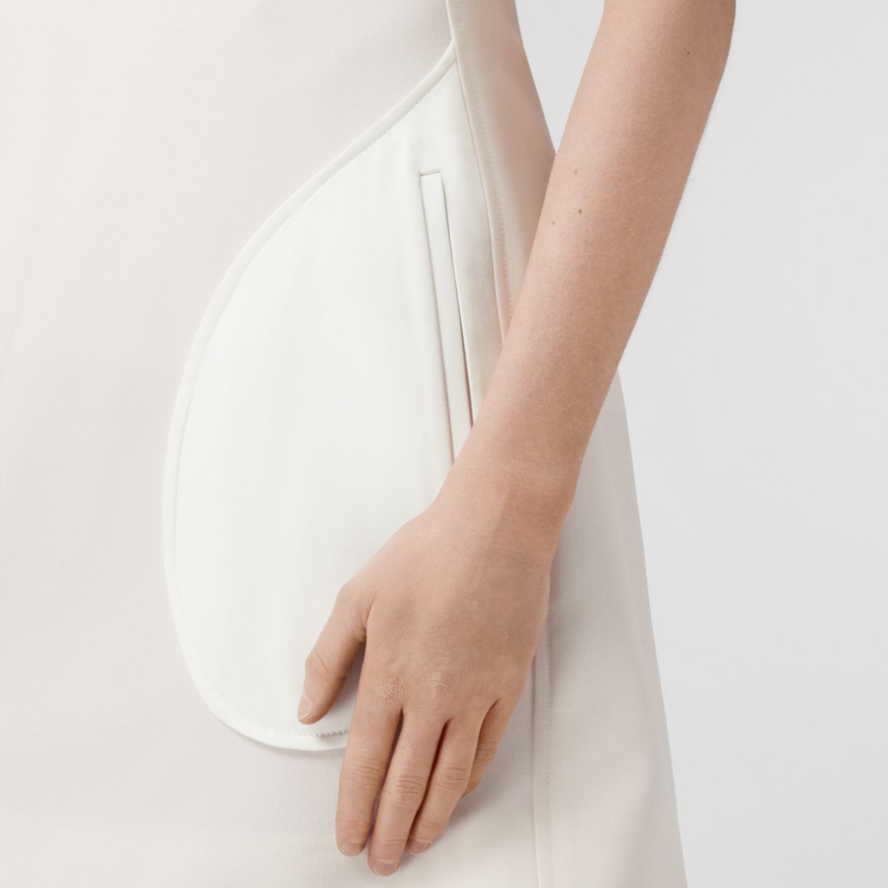 Pocket Detail Wool Silk Mini Skirt - 3