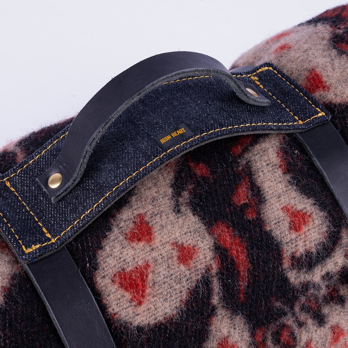 IHxIF-01 Iron Heart x Indigofera Friendship Blanket - 6