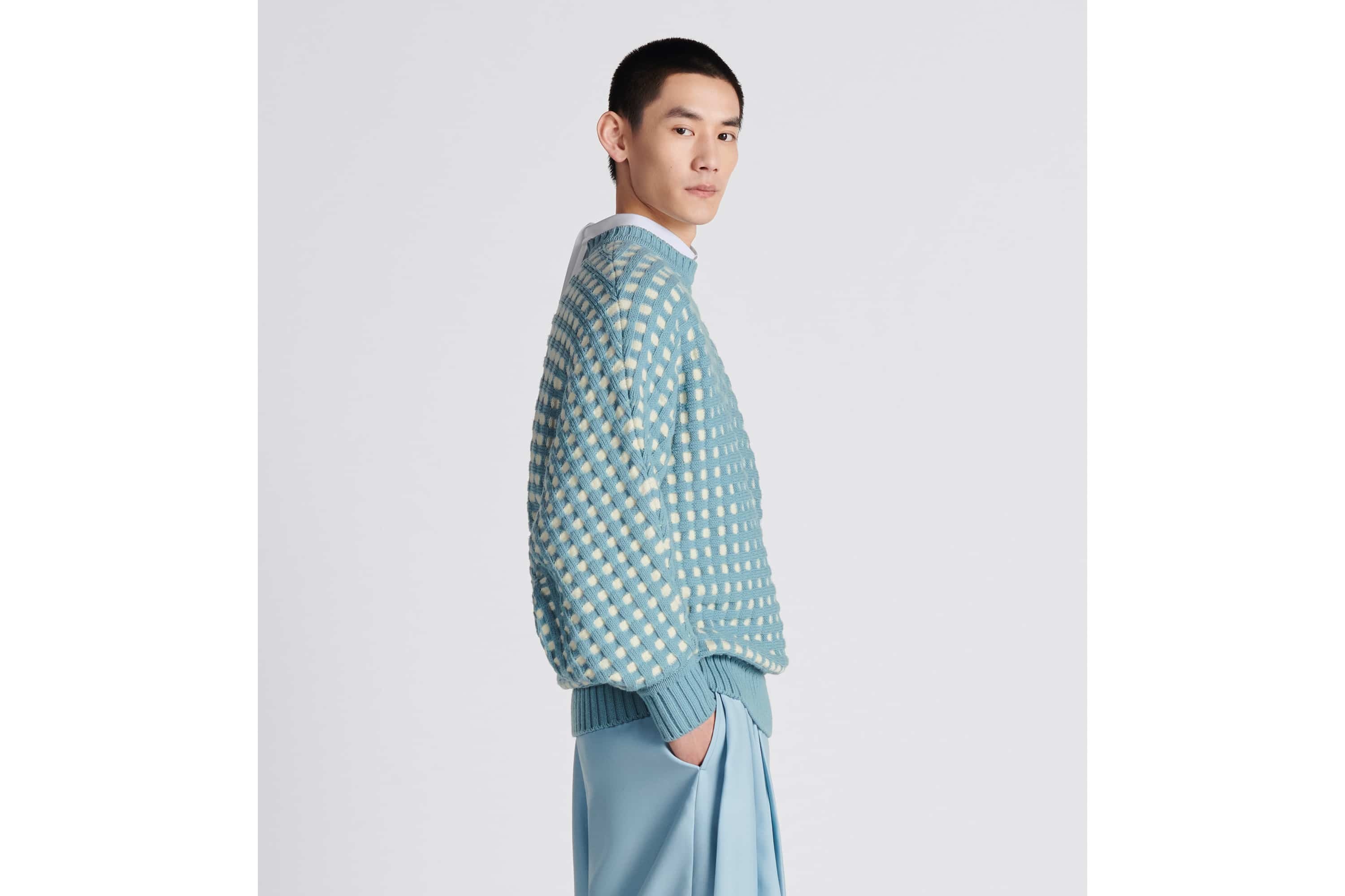 Round-Neck Sweater - 6