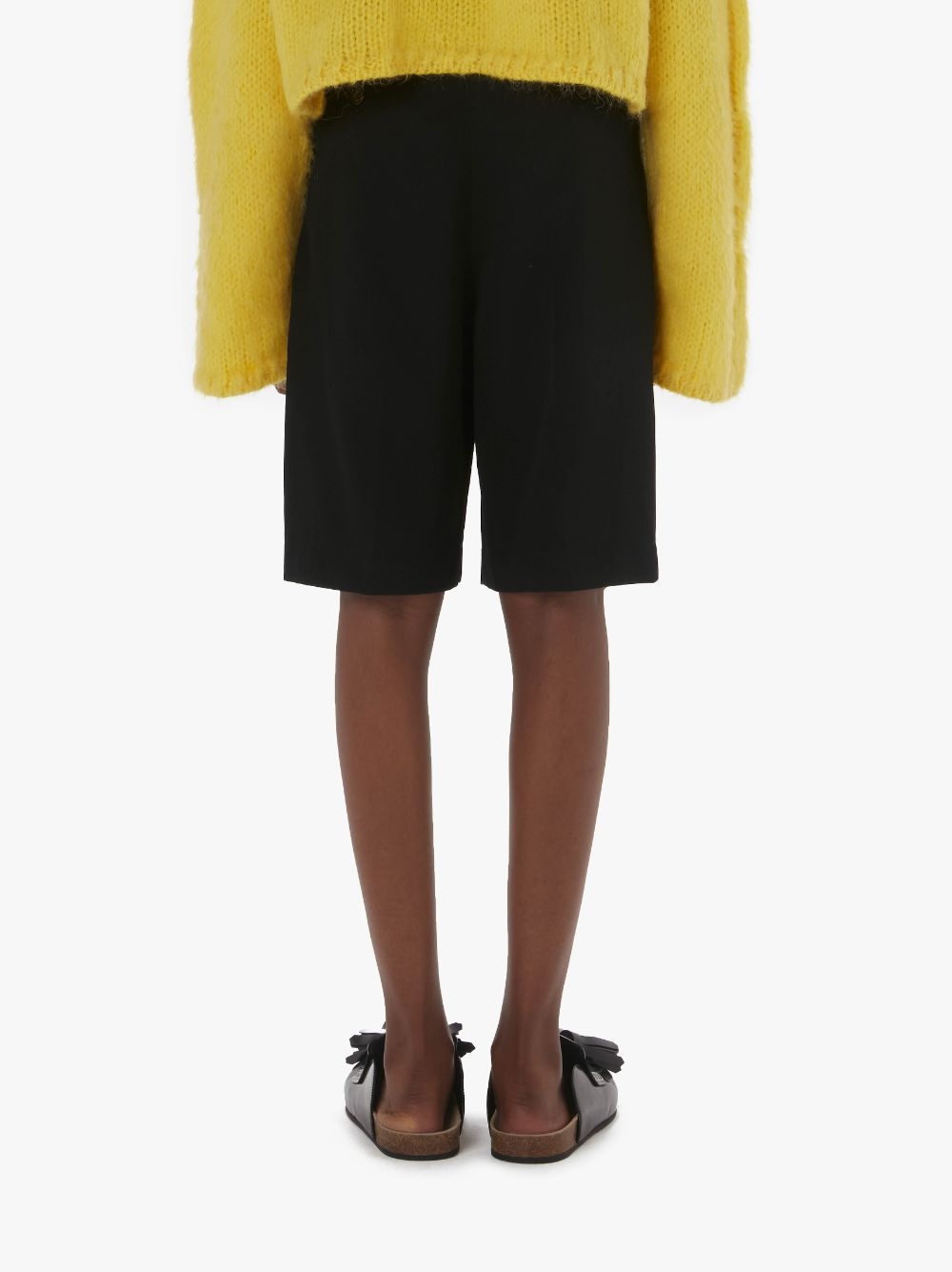 TAILORED SHORTS WITH TASSEL - 3