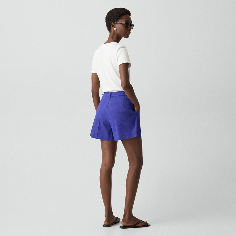Theory Fluid Pleat Short in Good Linen outlook