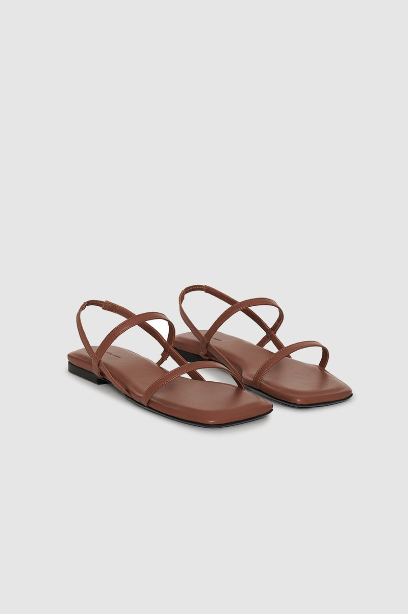 Hilda Flat Sandals - Cognac 4