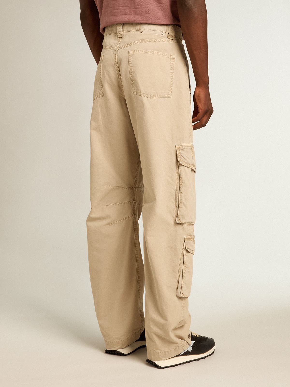 Men's khaki-colored cotton cargo pants - 4