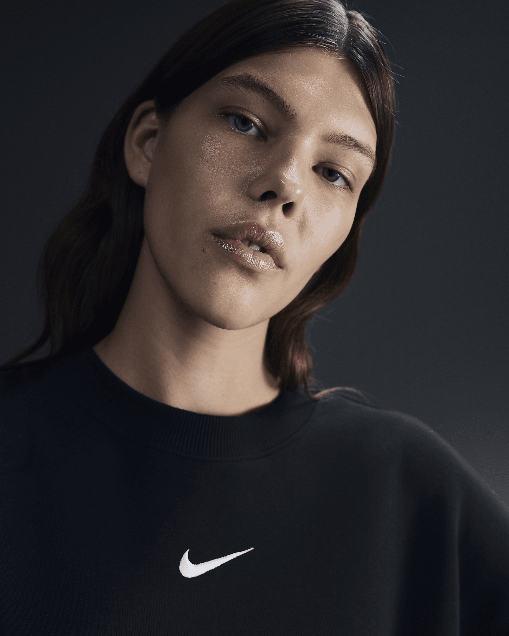 Nike Sportswear Phoenix Fleece Women's Oversized Crew-Neck Sweatshirt - 3