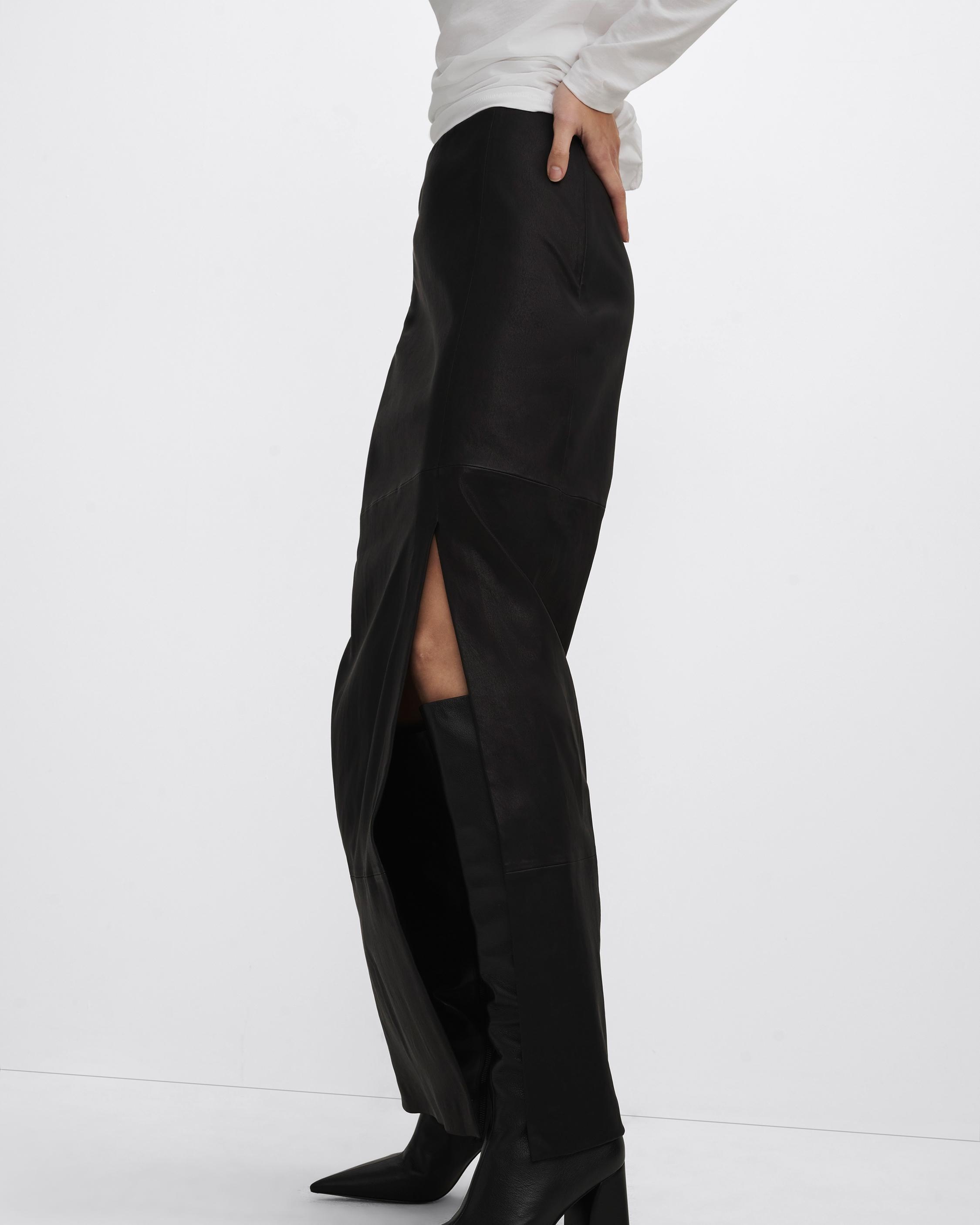 Ilana Stretch Leather Skirt
Maxi - 6