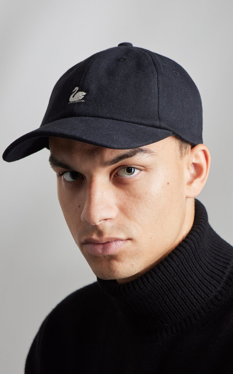 Merz b. Schwanen MERZ B. SCHWANEN CAP01T SWAN LOGO CAP BLACK outlook