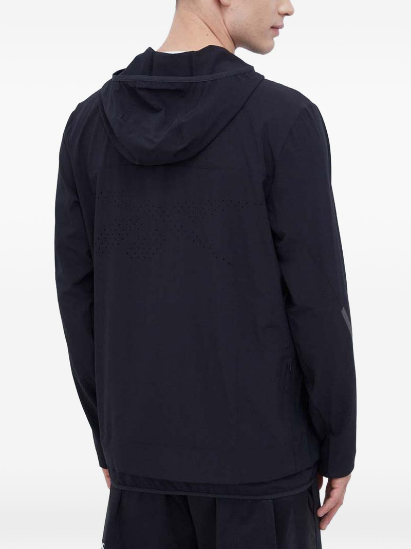 zip-up hoodie 3