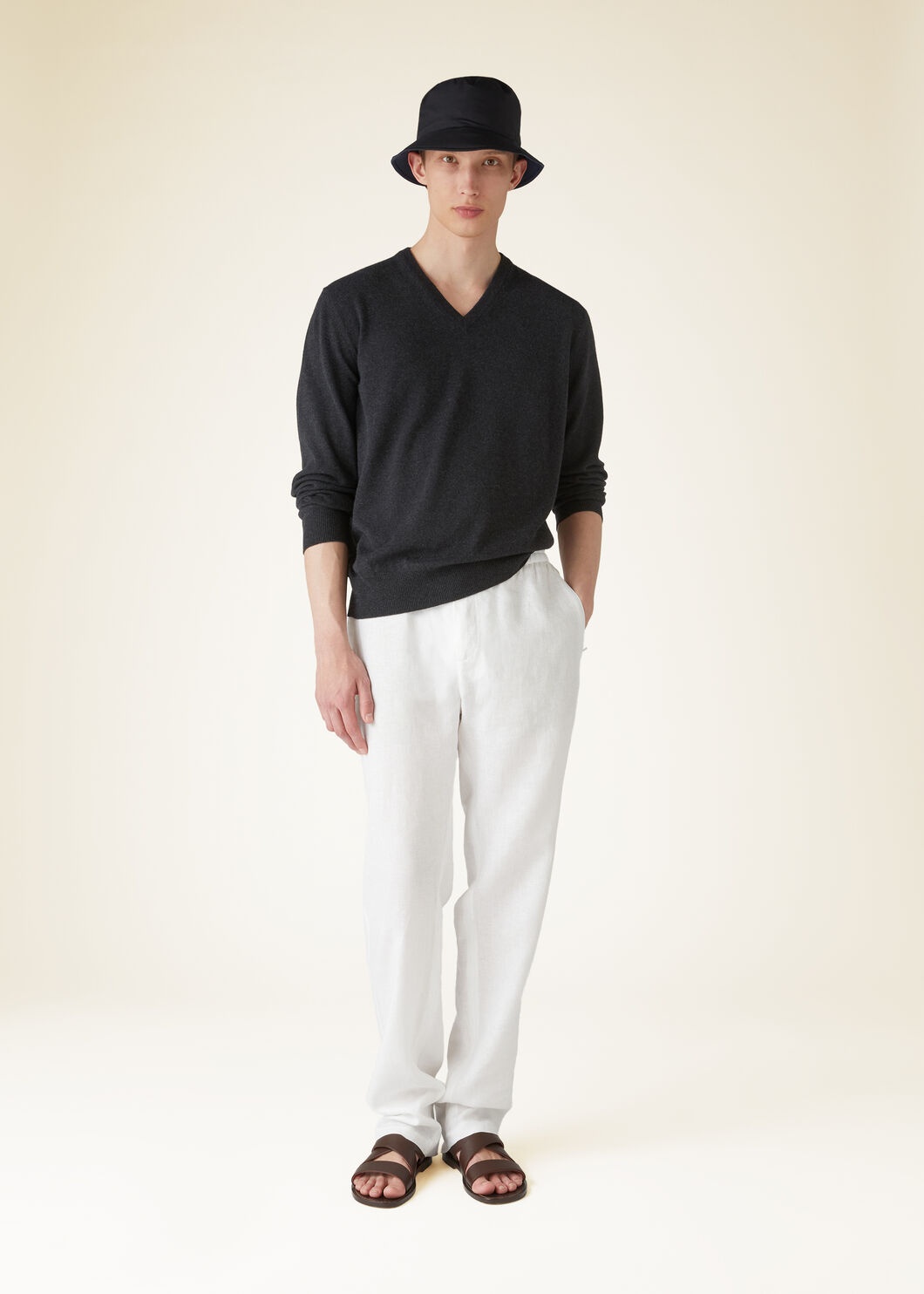 Classic V-Neck - 2