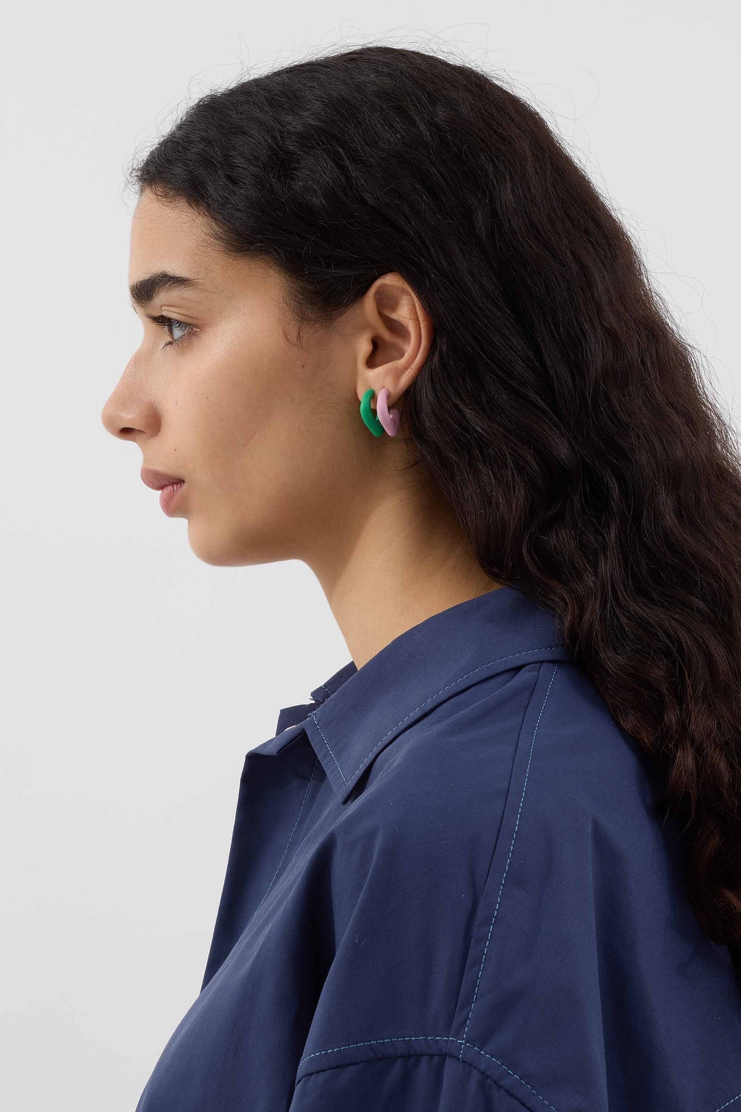 SINGLE METALLIZED EARRING / green matte - 2