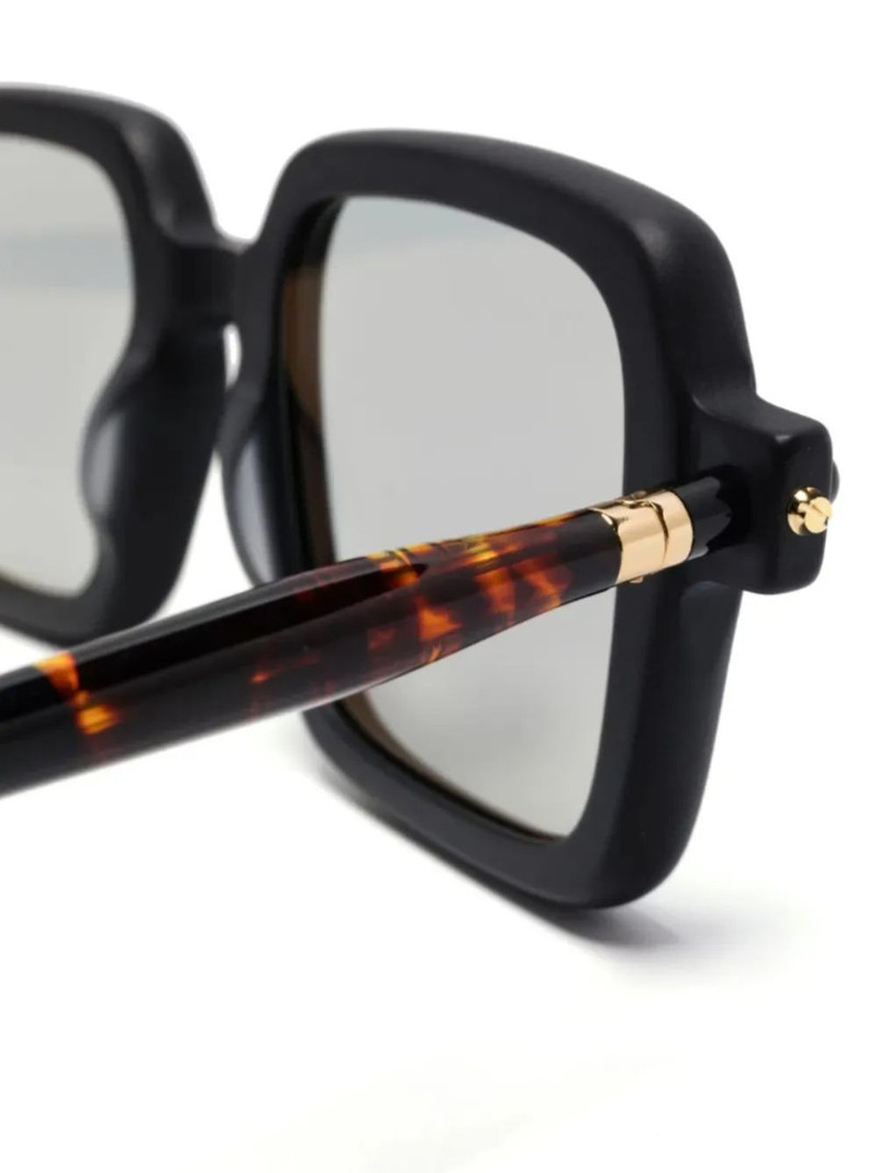 P21 sunglasses 3