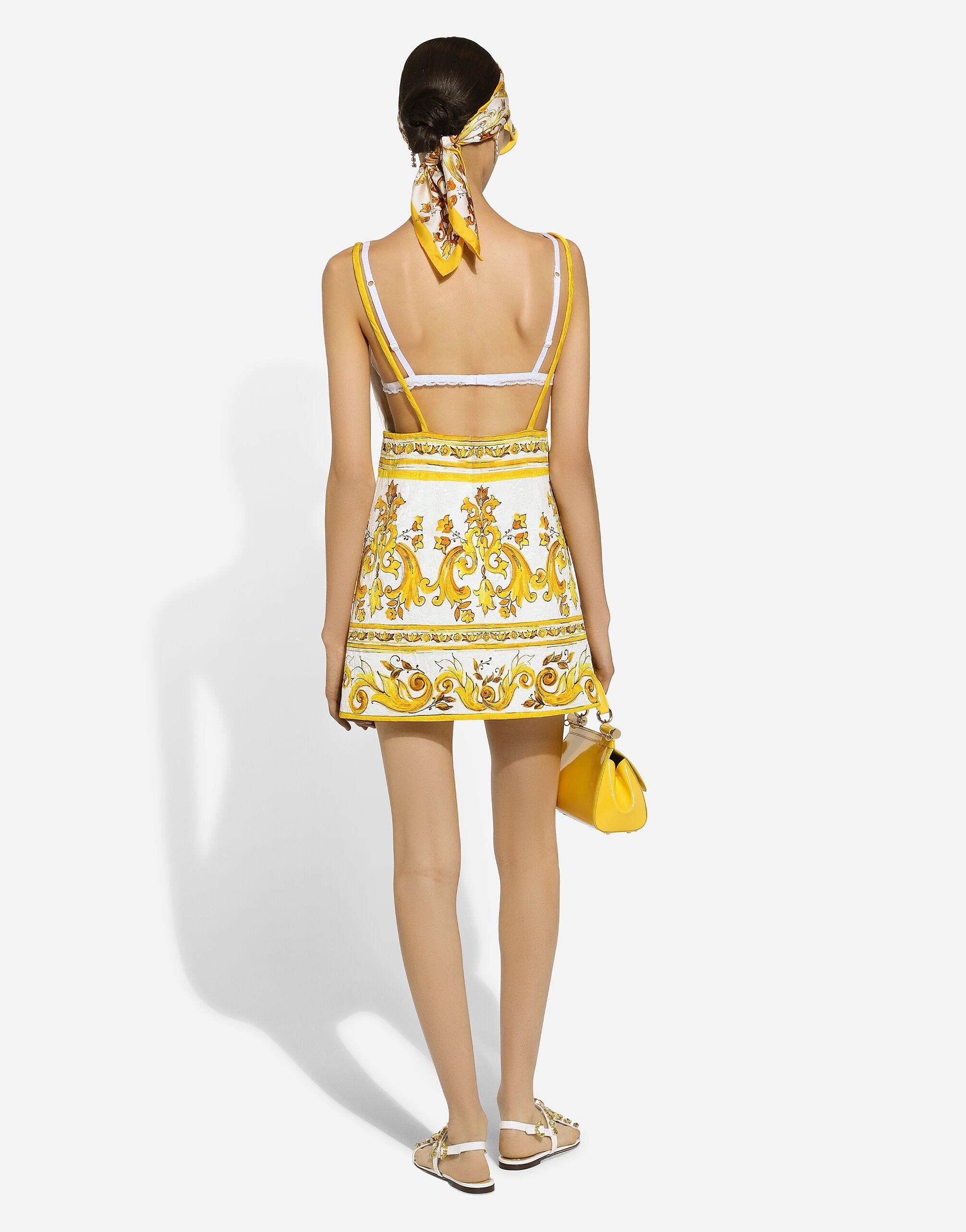 Short majolica-print brocade dress with straps - 3