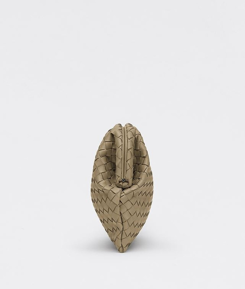 Bottega Veneta DOCUMENT CASE outlook