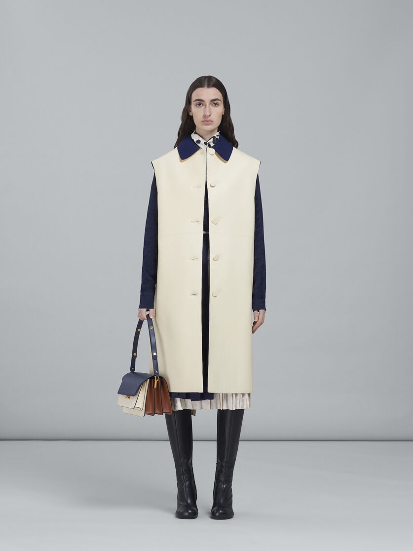 TRUNK MEDIUM BAG IN BLUE WHITE AND BROWN SAFFIANO LEATHER - 2