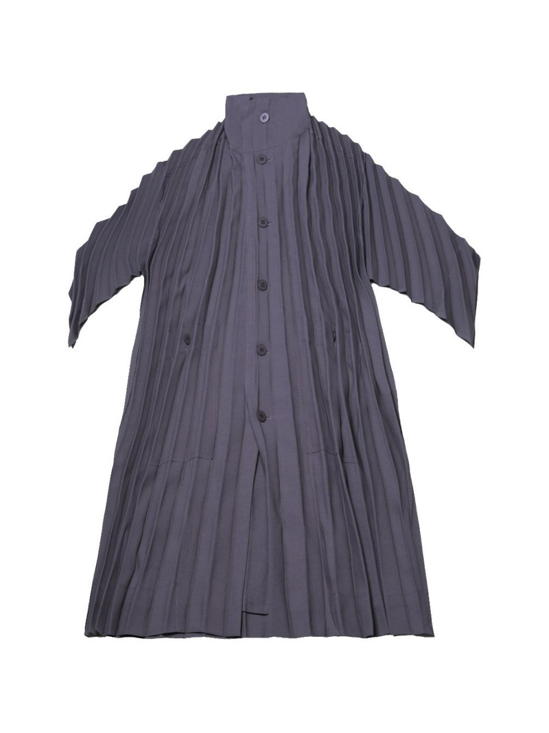 Edge pleated button coat 1