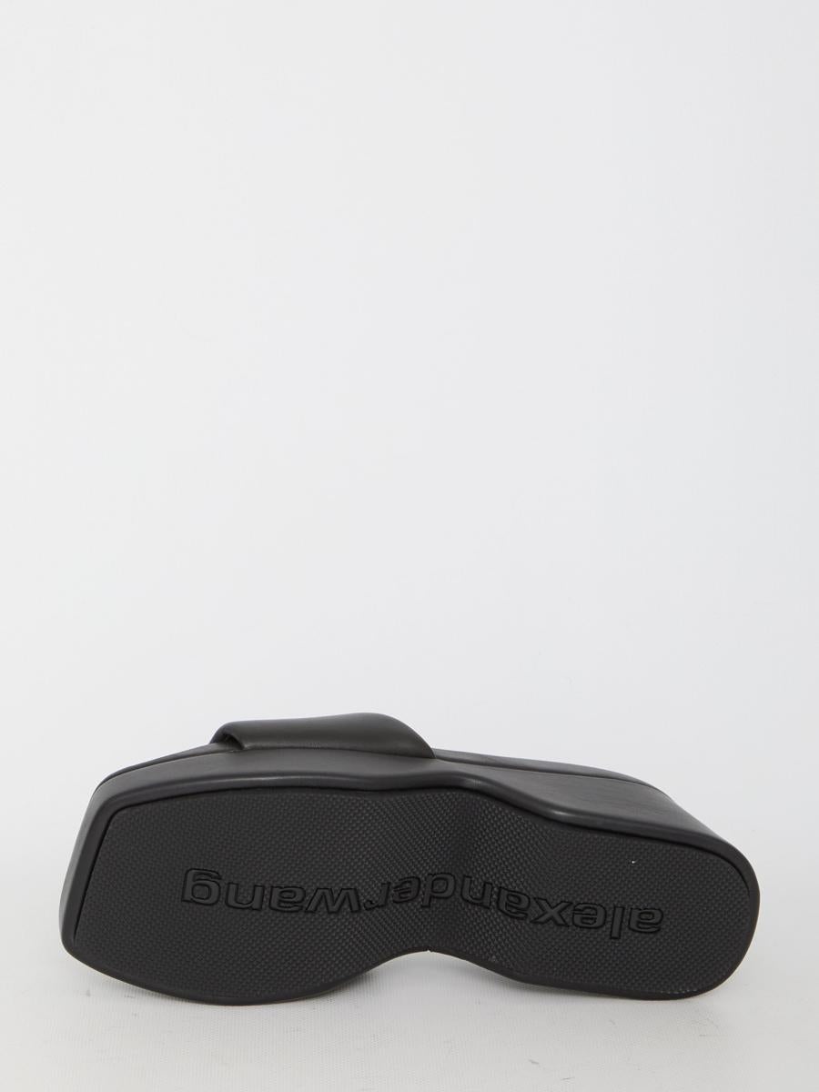 【送料&関税込】Alexander Wang Float Slides Alexander Wang Float denim-print Slides | Blue | FARFETCH