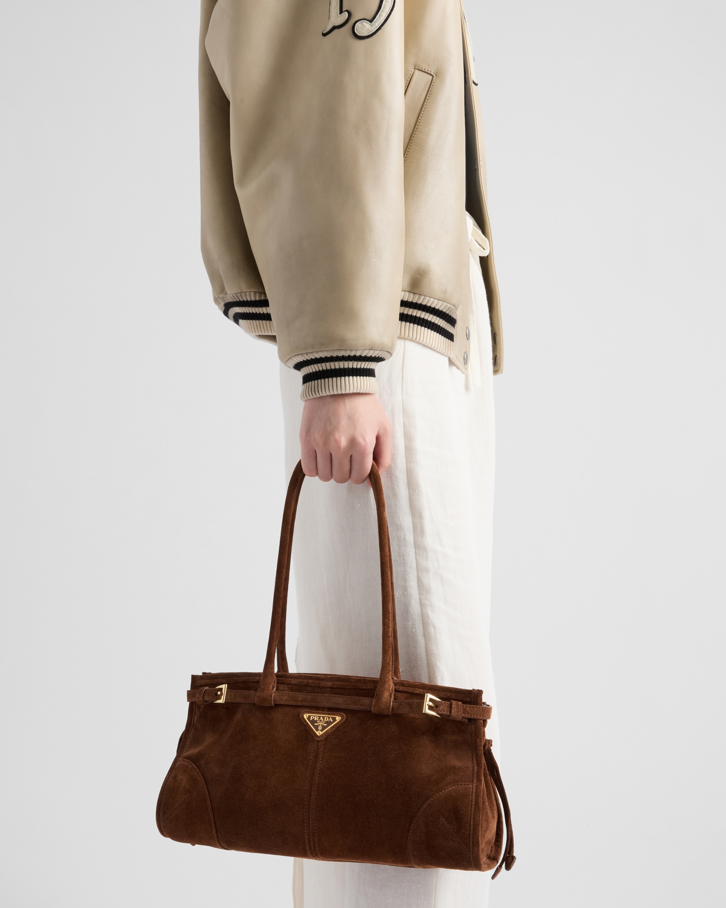 トートバッグ PRADA MEDIUM SHOPPING BAG IN SUEDE Prada Suede Tote Bag | Saks Fifth Avenue