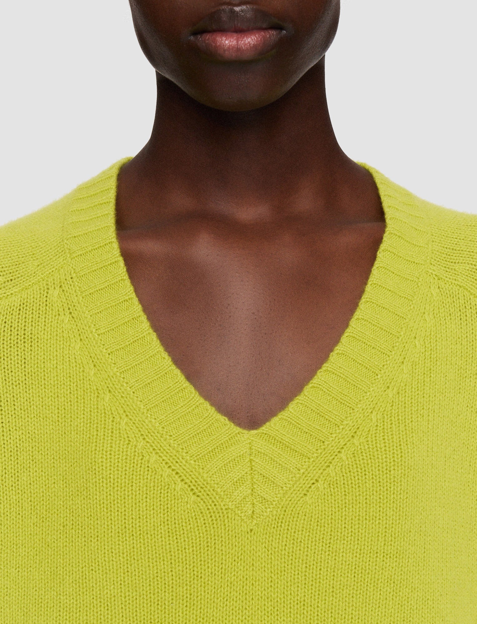 Open Cashmere V Neck Jumper - 6