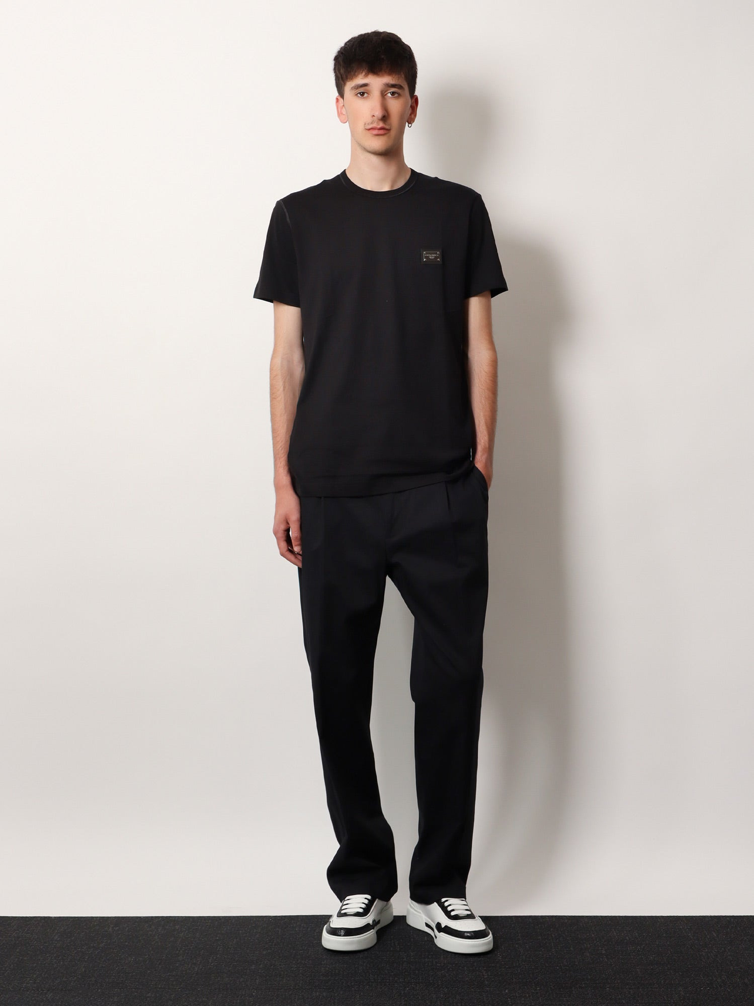 Dolce & Gabbana Cotton T-Shirt With Logo Patch - 2