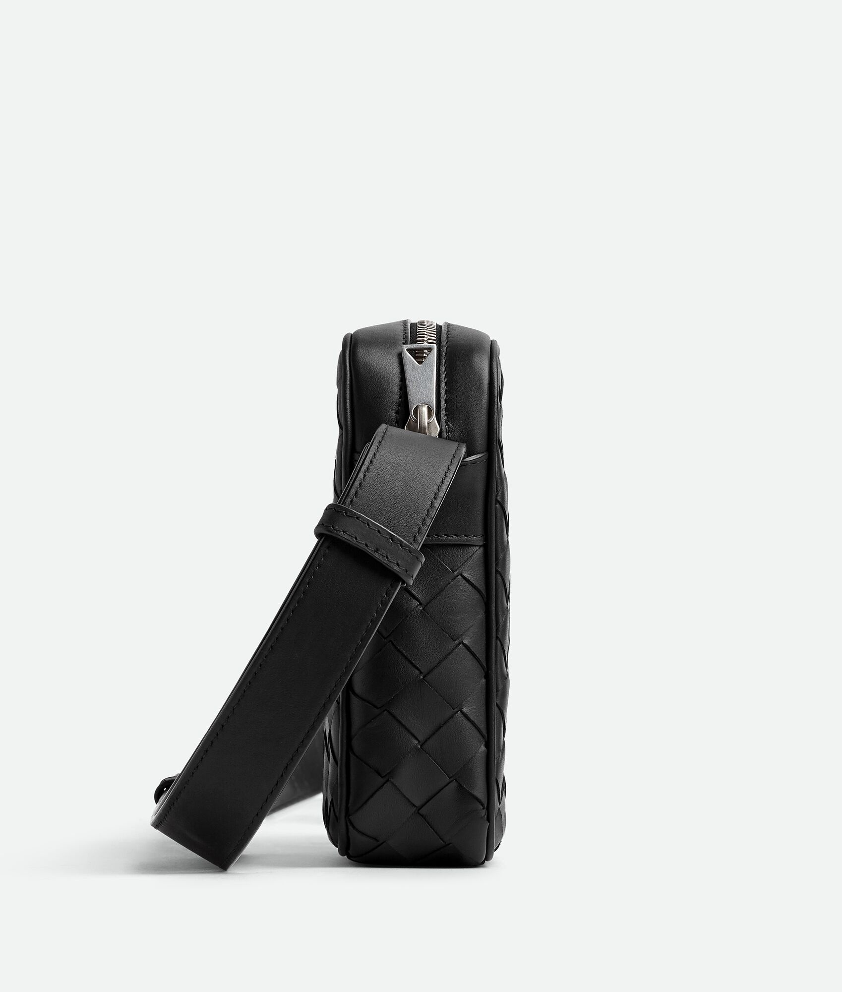 intrecciato zipped phone pouch - 2