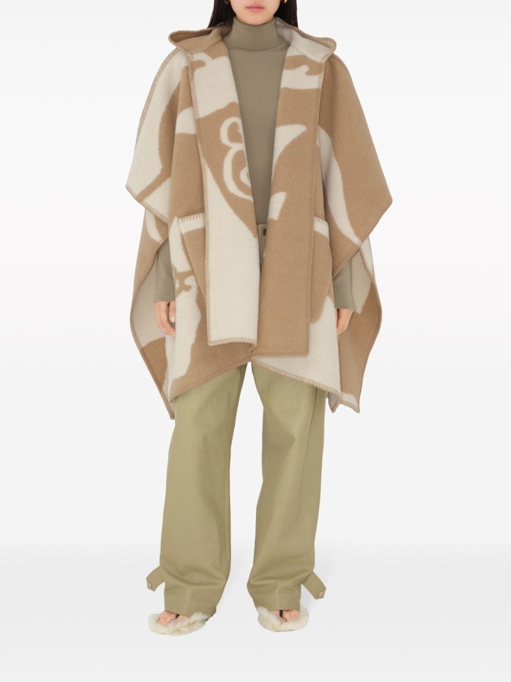 EKD-motif hooded wool cape - 3