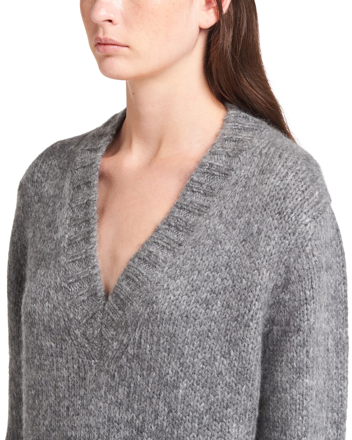 Cashmere V-neck sweater - 5