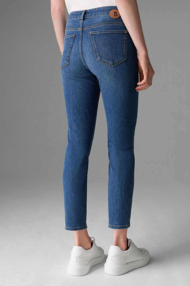 Slim fit Julie 7/8 jeans in Washed denim blue 3
