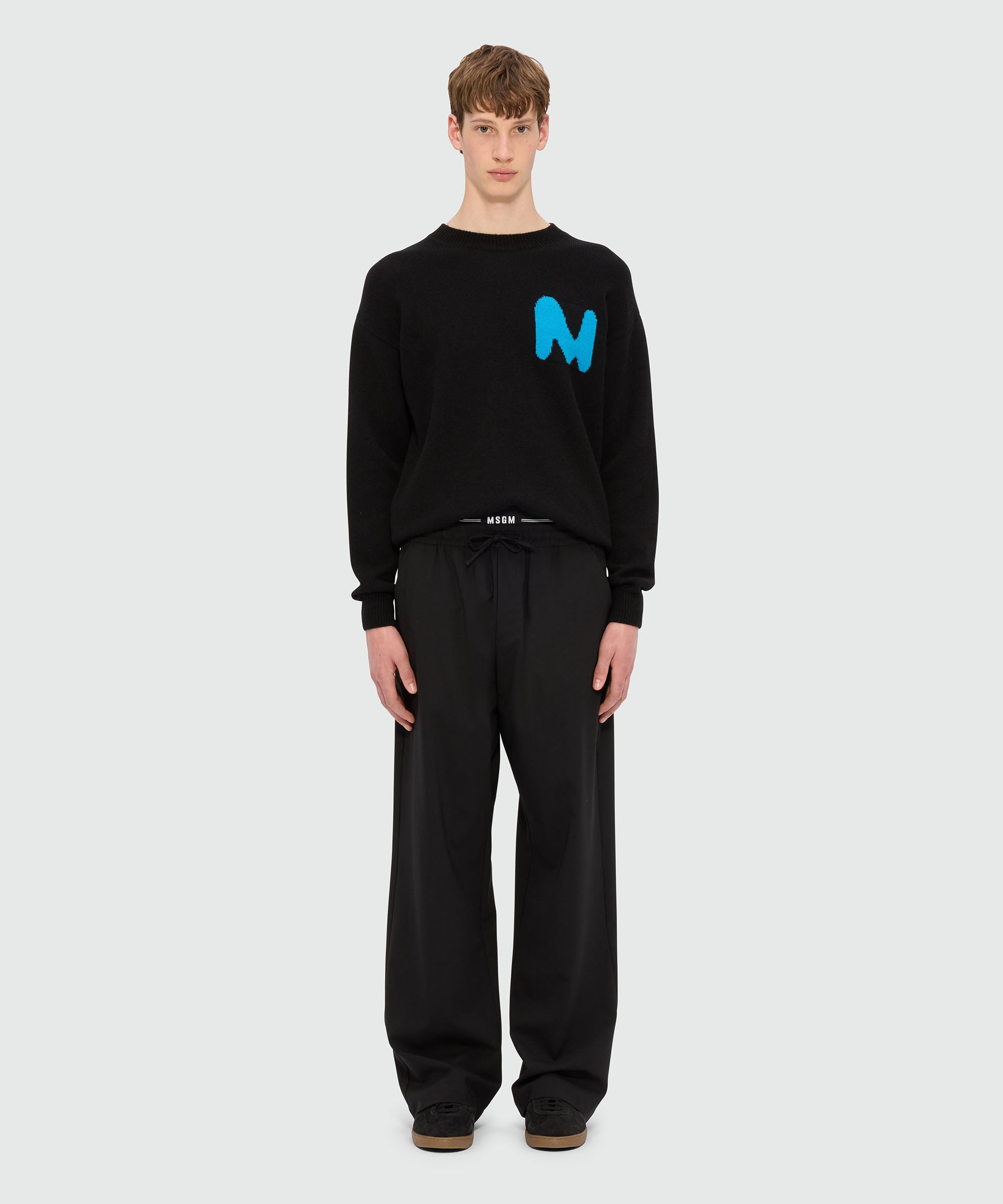 Wide black trousers in cool wool - 2