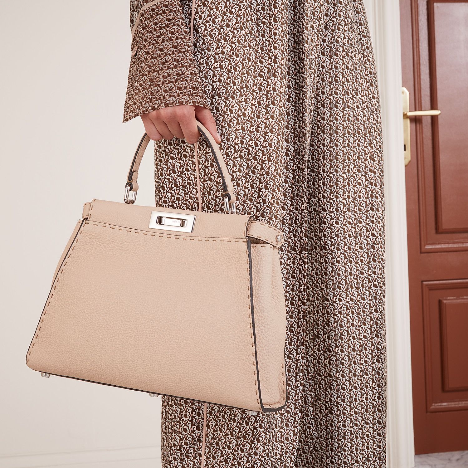 Beige leather bag - 2