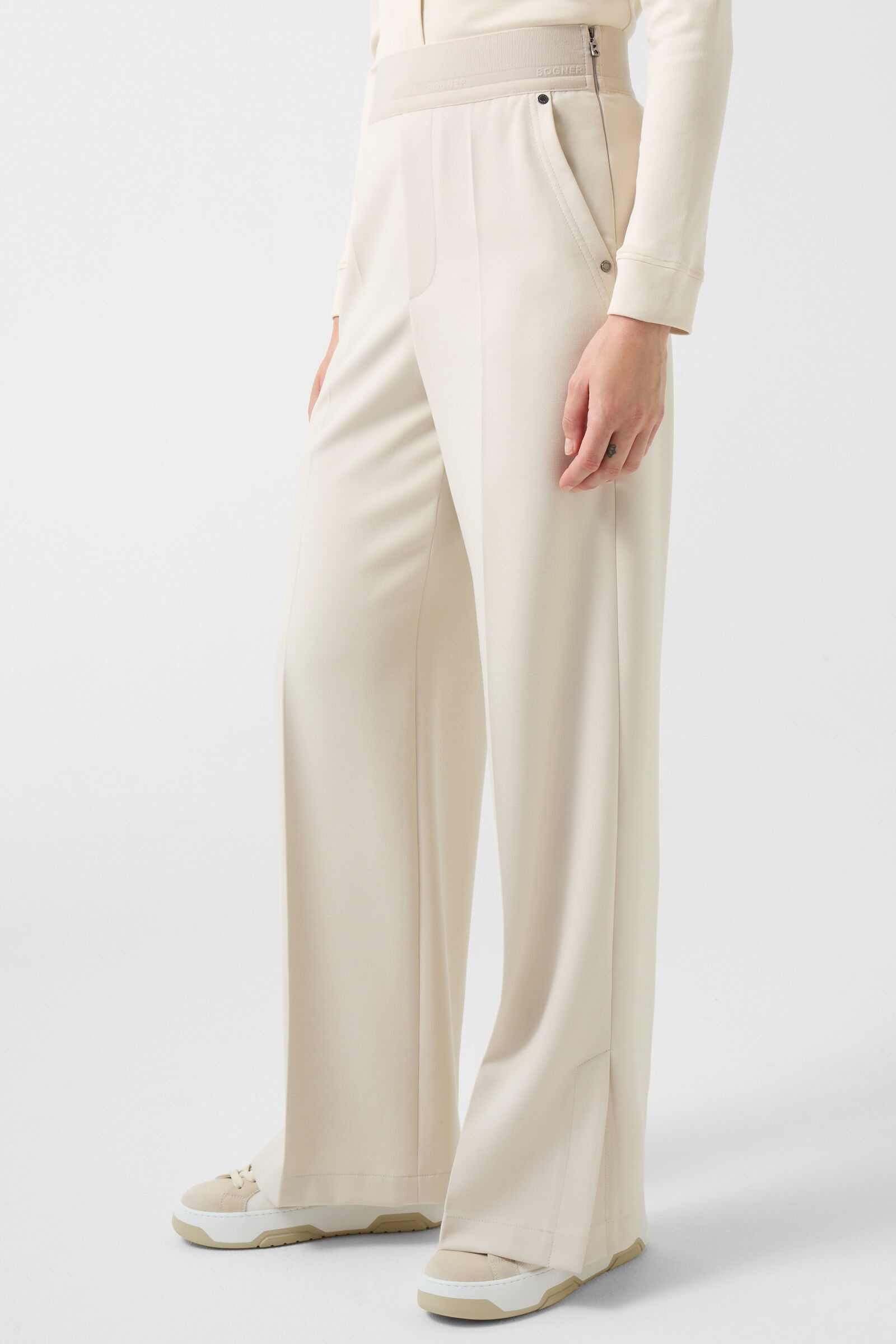 Ylvi Marlene pants in Sand - 2