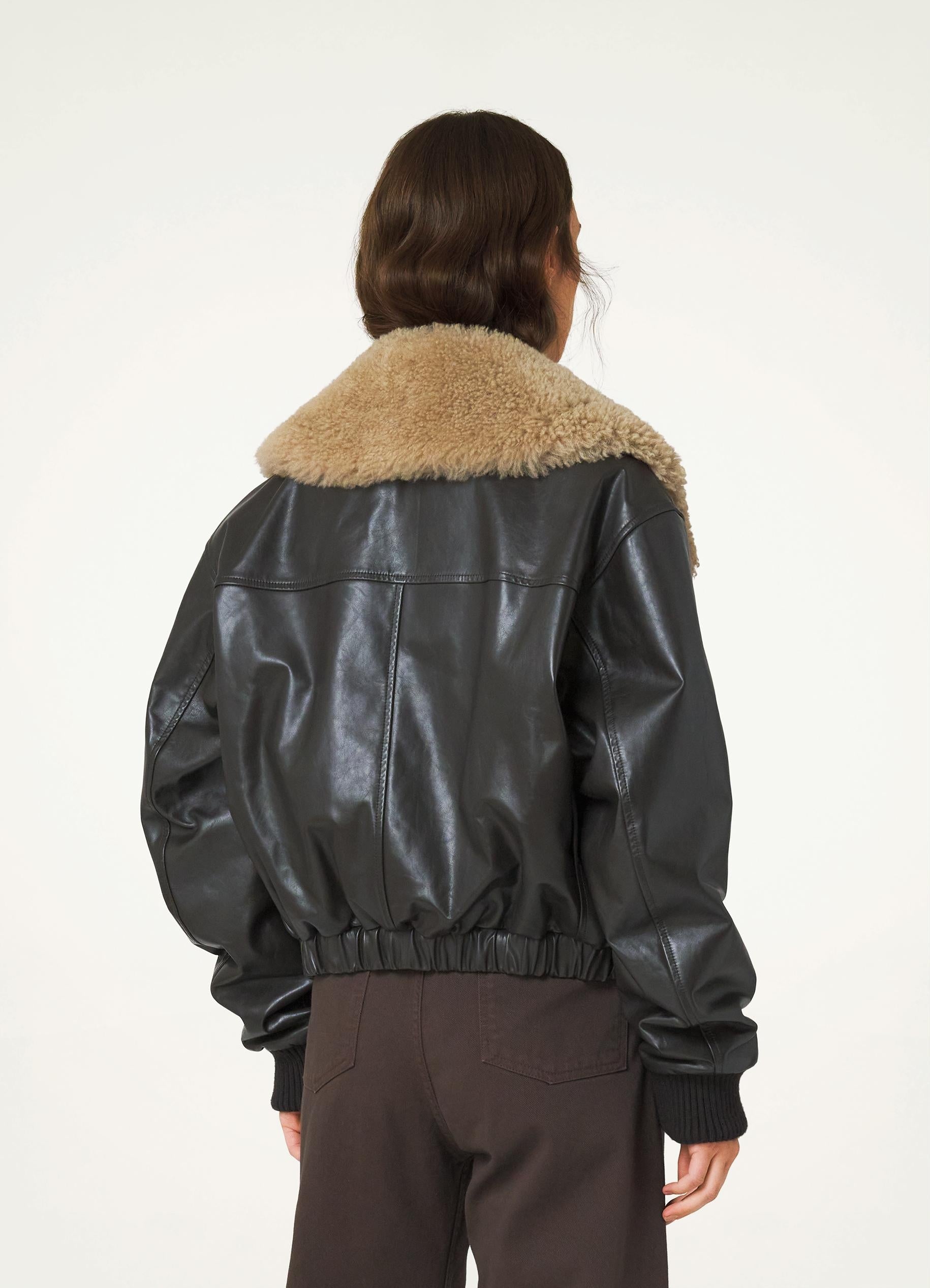 LEMAIRE TO1295LJ1026WH048 関税送料込 Lemaire LEATHER BLOUSON WITH SHEARLING COLLAR | REVERSIBLE