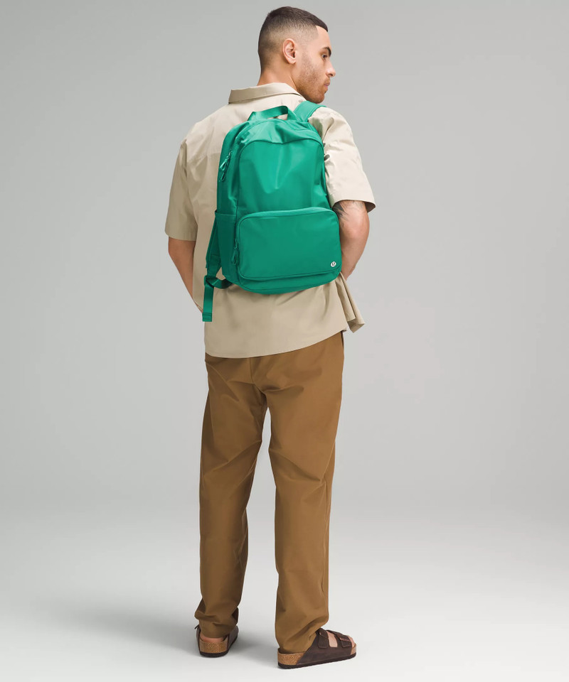 Everywhere Backpack 22L 6