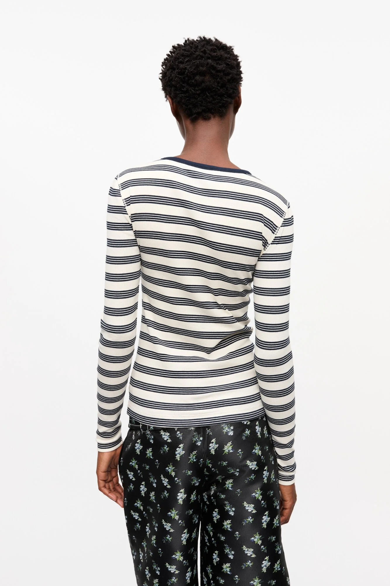 GANNI STRIPED SOFT COTTON RIB LONG SLEEVE T-SHIRT | REVERSIBLE